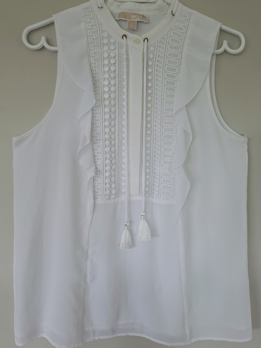 MICHAEL Michael Kors White Sleeveless Ruffle Front Bohemian Blouse With Tassle
